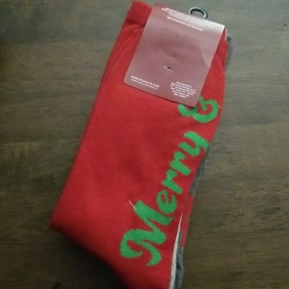 Snoopy crew holiday socks - Picture 2 of 5